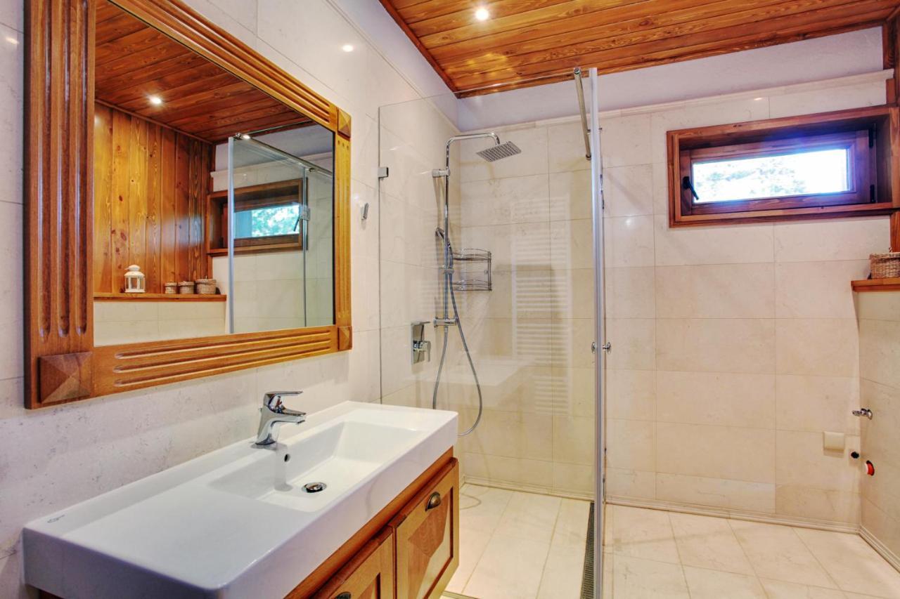Villa Four Seasons Raslog Exterior foto